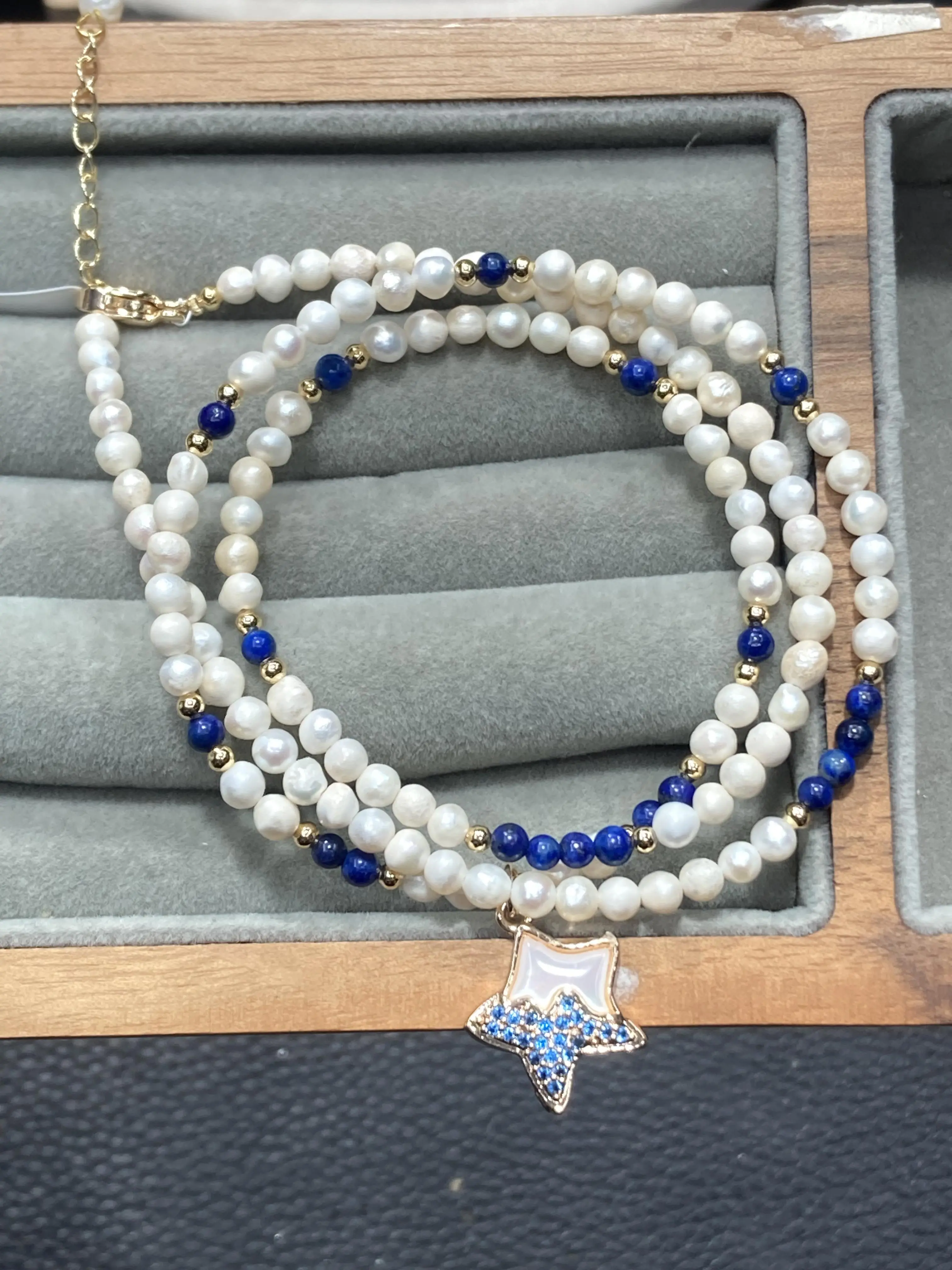 Leona(11926)gc.pearl necklace