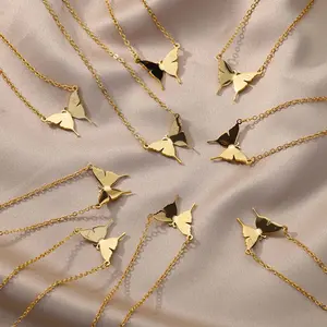 [Festival gift limited time event] New simple letter necklace butterfly letter necklace men and women jewelry butterfly necklace design