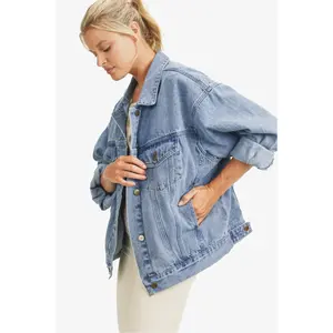 Women’s Oversized Light Wash Boxy Denim Jacket – Vintage Blue Button-Up Jean Jacket with Front Pockets & Drop Shoulders - Boxy Fit + Pocket Details