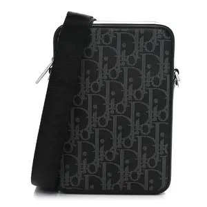 Pre-owned Dior Leather Shoulder Bags Calfskin Oblique Galaxy Perforated World Tour Messenger Pouch Black