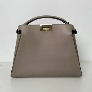 Pre-owned FENDI Peekaboo Gray Top handle Crossbody Bag|21388201