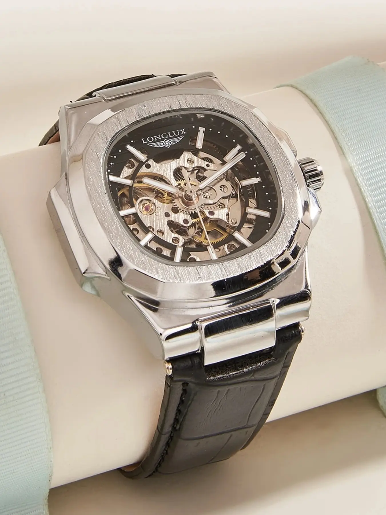 Luxury Men's Skeleton Mechanical Watch, Automatic Movement, Waterproof, Fashion Business Strap, Night Glow, Gift for Him, Trendy Commuter Watch, Luminous Dial Watch, Skeleton Watches, Mechanical Wristwatches, Fashionable Stylish Watch