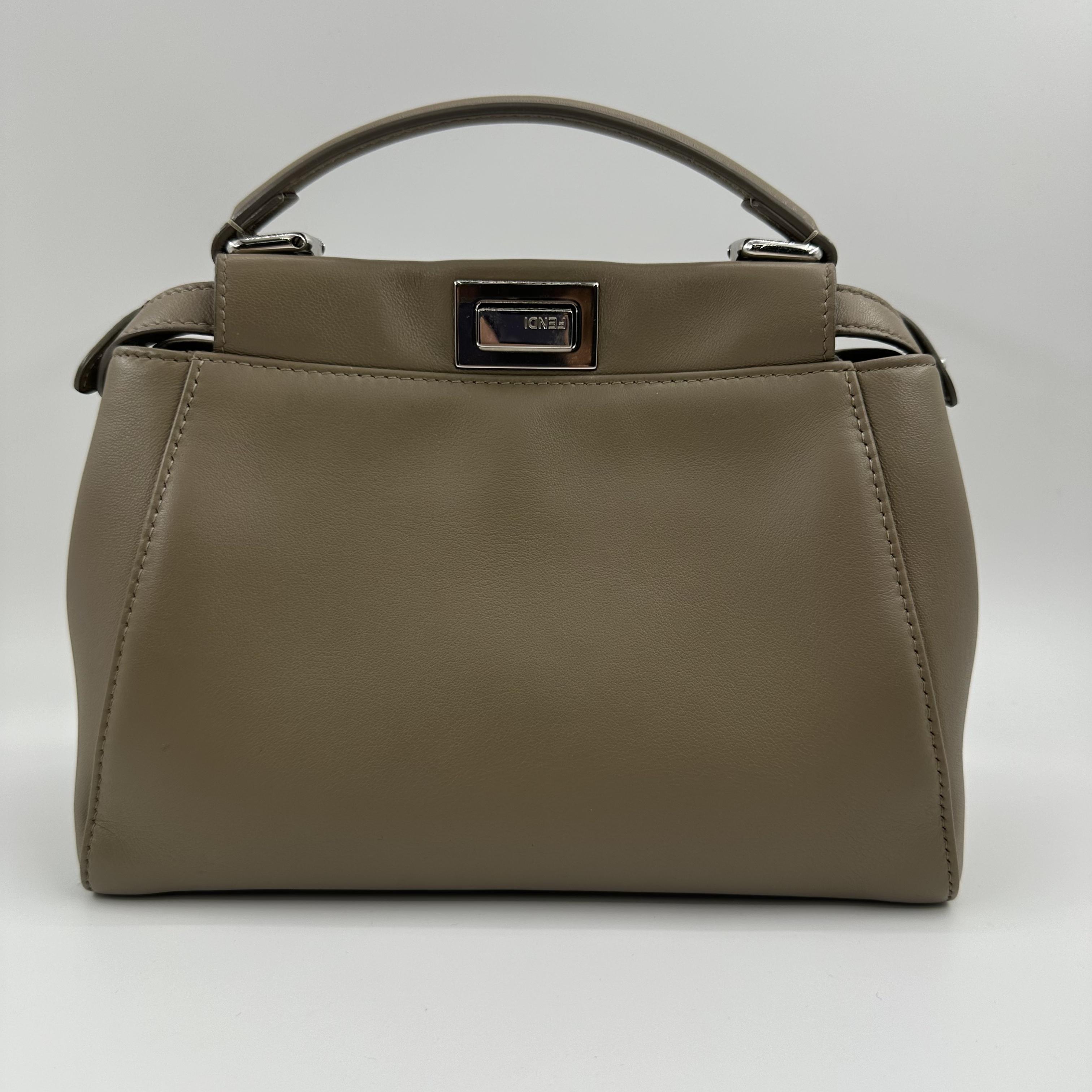 Pre-owned FENDI leather tote shoulder/handbag