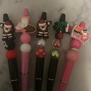 Christmas pens by Fancy pens creations by Liz