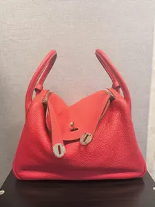 Pre-owned HERMÈS leather Shoulder Bags Lindy 30 in Rouge Tomate Clemence with Palladium Hardware