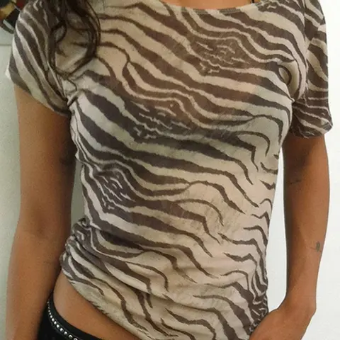 Vintage Leopard Print Round Neck Tee, Sexy Slim-Fit Semi-Sheer T-Shirt, Animal Print, Versatile Chic Printed Short Sleeve Top for Women, Casual Summer Wear