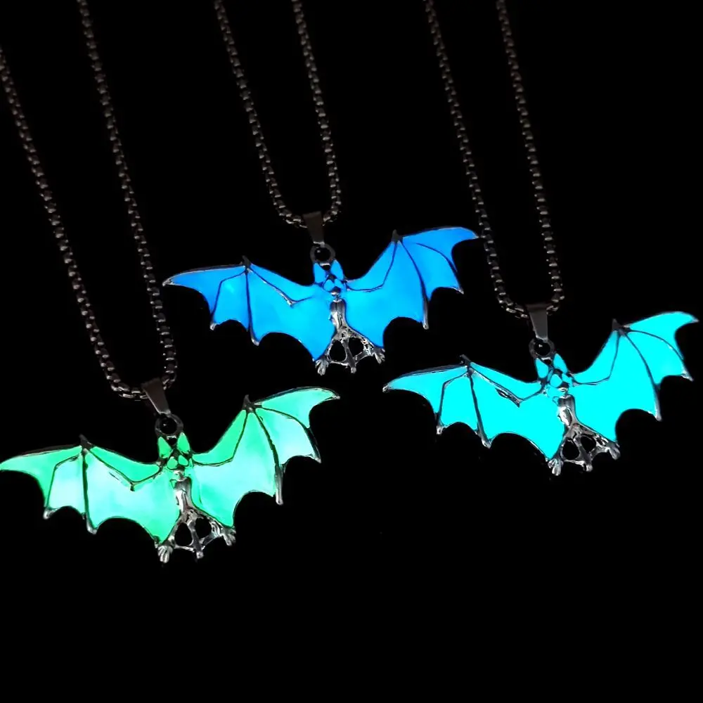 New Dark Luminous Vampire Bat Pendant Necklace, Cool Street Glow In Dark Gothic Jewelry Halloween Party Accessory For Men Women birthstones opalite streetwear statement dainty heart name fall deal real gold-plated royal monaco rust prevention heart-shaped