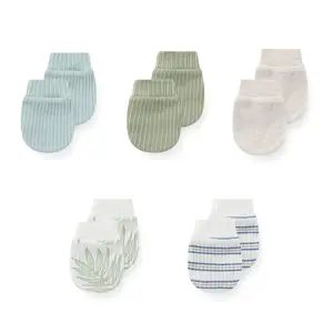 Kiddiezoom 5-Piece Seasonal Unisex Cartoon Newborn Fingerless Gloves