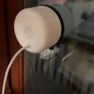 Product Review of Luna Window Camera for Home - 2K 2.4GHz Wifi, Indoor Glass-Mount Security Camera, Stick-On No-Drill Install, Clear Window View for Outdoor Monitoring, Color Night Vision Through Glass, Smart AI Motion Detection, Easy Setup for Home & Apartment from j**l