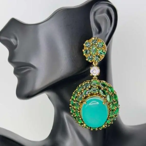 Women's Daffodil Print Drop Earrings - Floral Motif Costume Jewelry, Female Fit Fashion Accessories