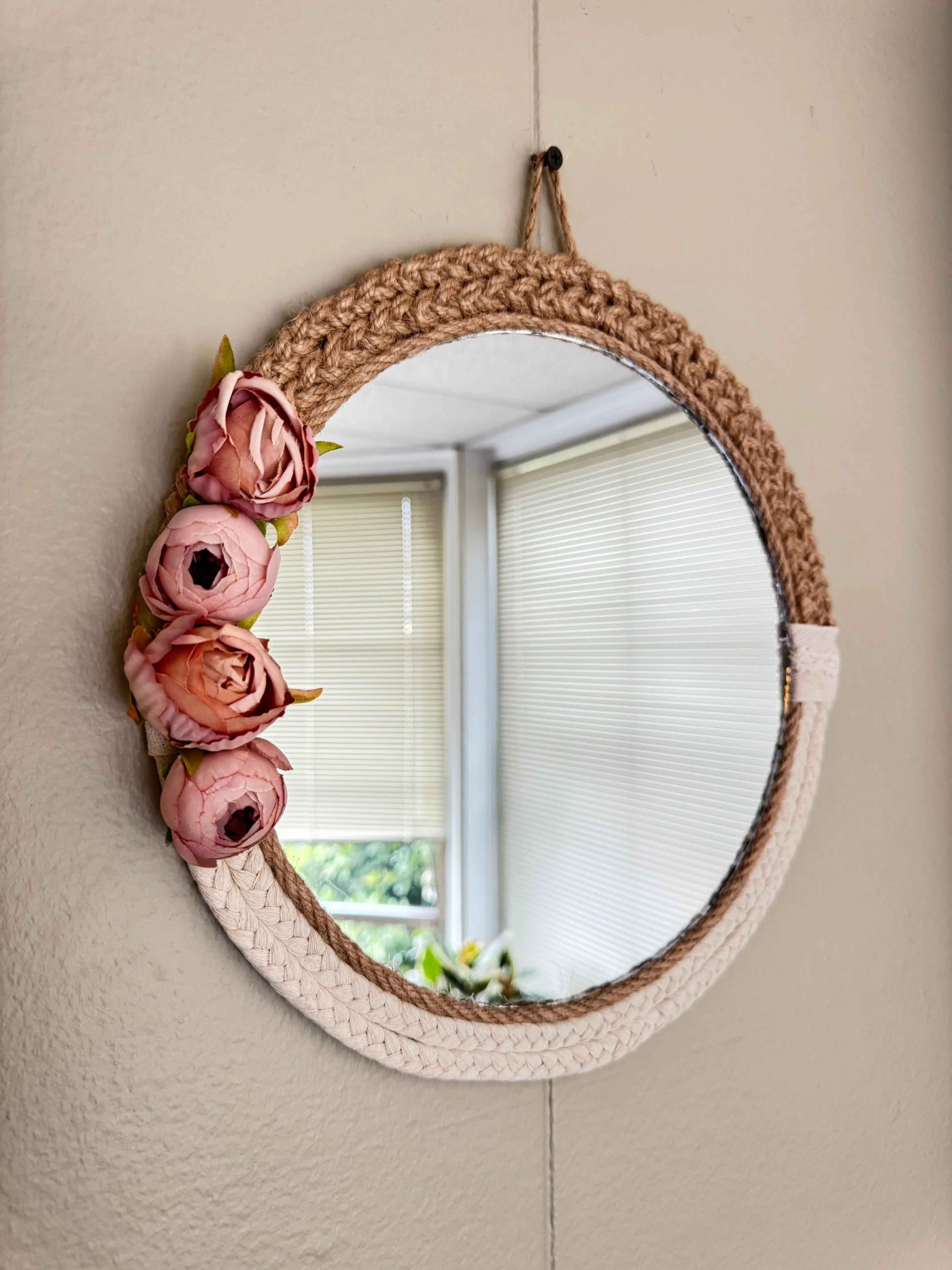 Boho Round Wall Mirror with Rope Frame & Floral Accent, Small Decorative Jute Mirror Wall Décor