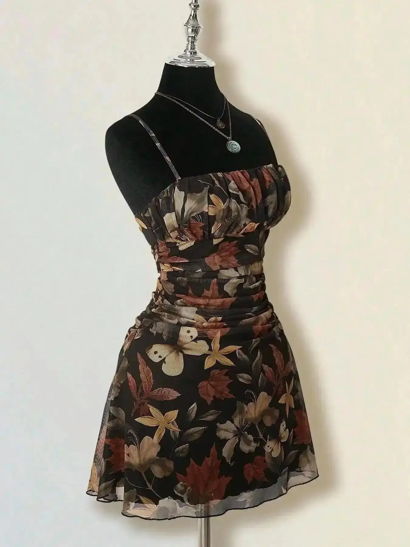 2026 1 Piece Autumn Leaf Waist-Cinched Dress , Euro-American Casual Vibe , Spaghetti Strap Design   Breathable Fabric , Comfortable Pick for Autumn Day Trips / Casual Social Gatherings, satin dress
