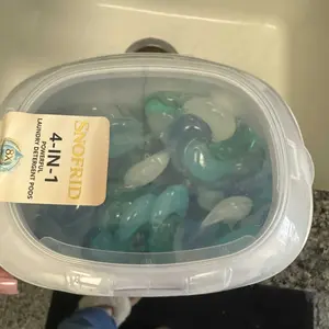 Snofrid 4-IN-1 POWERFUL LAUNDRY DETERGENT PODS,80 pods per tub, Long-Lasting Fragrance, Portable Laundry Detergent Beads for Home & Travel