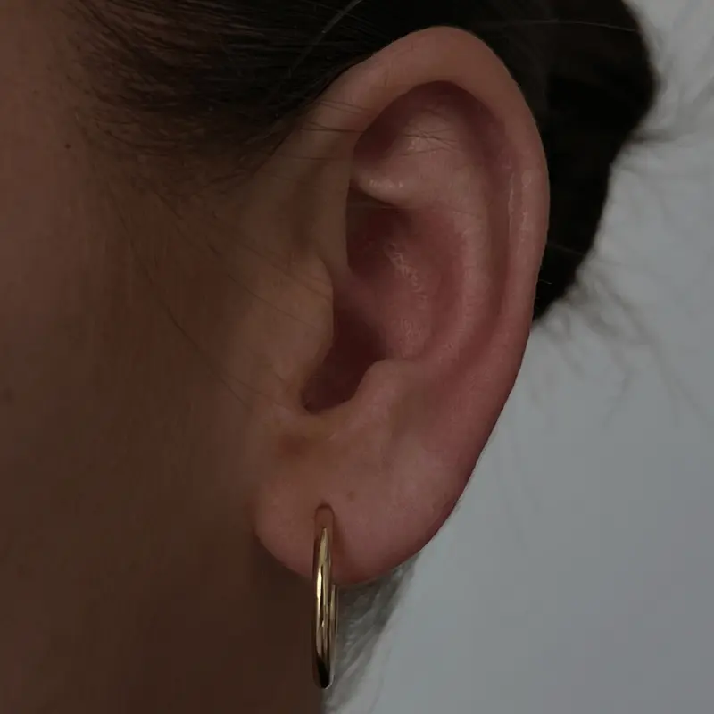 EVRY JEWELS Women's Gold or Silver Plated Hypoallergenic Beverly Hills Hoops, Female Basic Daily Ear Accessories, Second Smallest Size