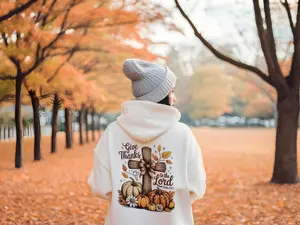 "Give Thanks to the Lord" Hoodie - Casual Winter Long Sleeve Women's Sweatshirt with Slogan Embellishment & Cotton Fabric Womenswear