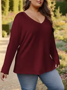 Plus-Size Women's Tops | Short-Sleeve V-Neck T-Shirt | Loose-Fitting Casual Summer Top