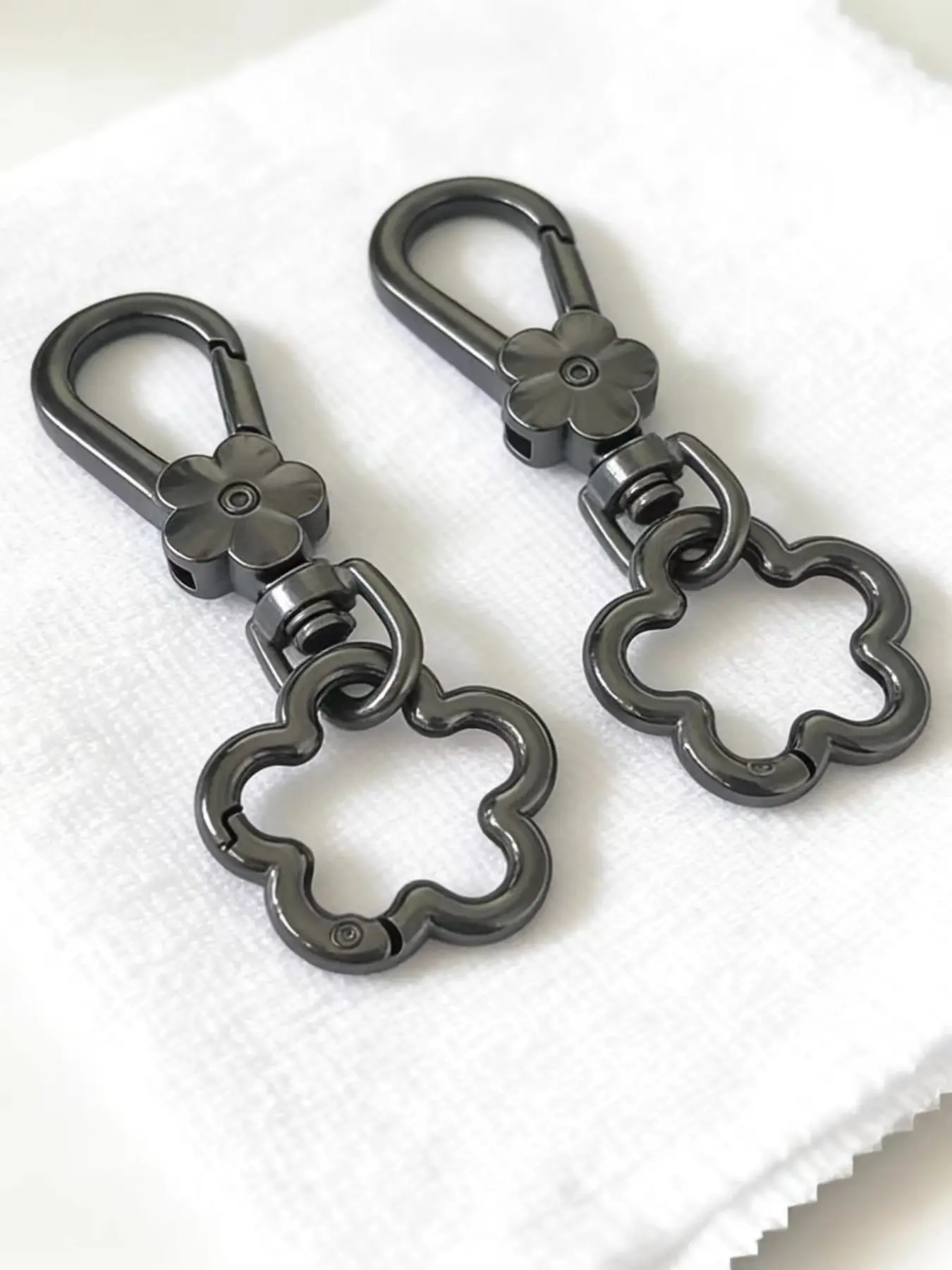 2pcs alloy flower spring buckle + round-tipped buckle DIY keychain, luggage, doll accessories, Accessories for bags, metal luggage hardware, bag fasteners, DIY hanging cord
