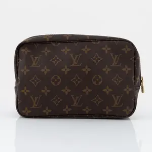 Pre-owned Louis Vuitton PVC Clutches & Wristlets Monogram Trousse Toilette 23 Cosmetic Case 4000030169100