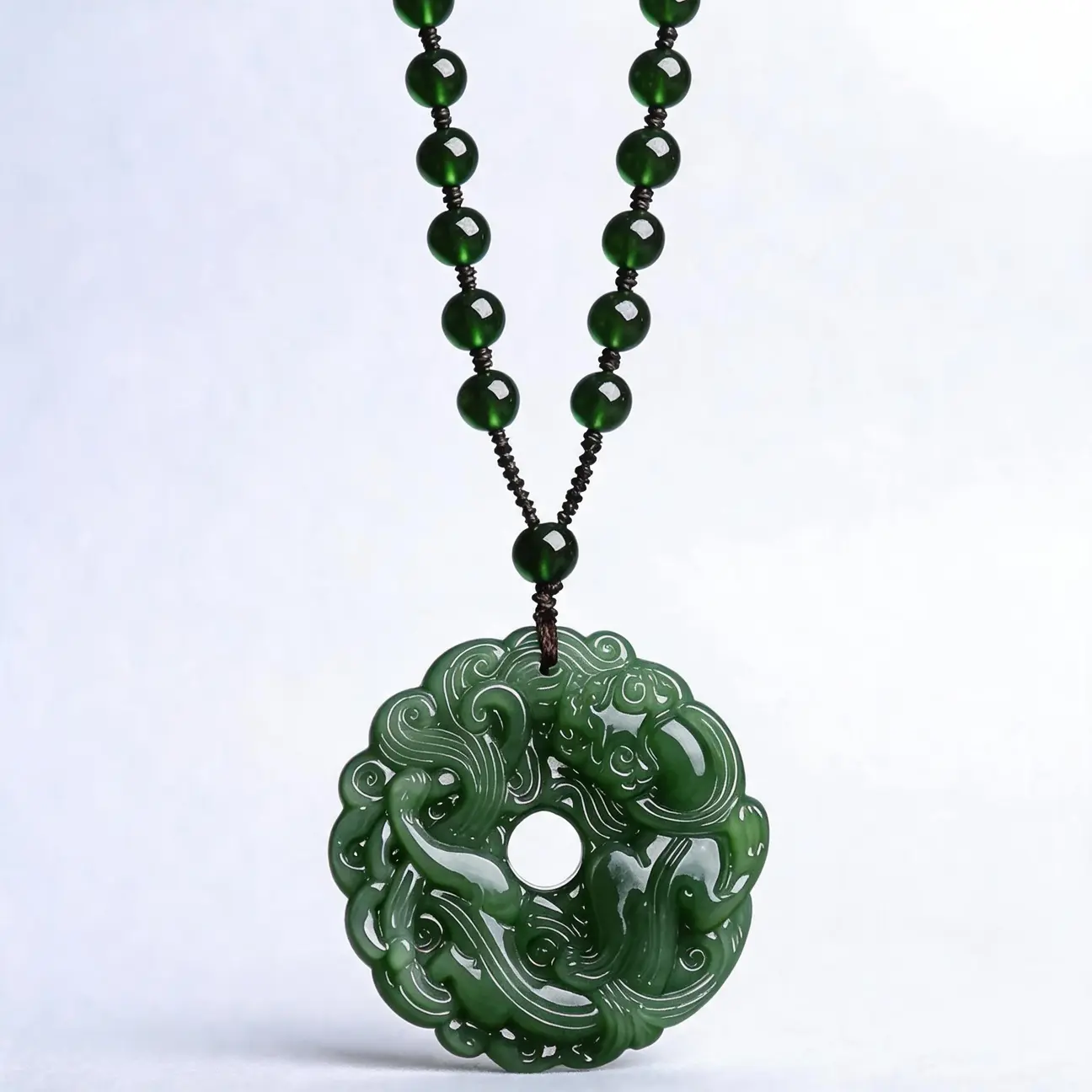 Unisex Green Pixiu Motif Pendant Necklace - Lucky Fortune Symbol Glass Agate Costume Jewelry, Neo-Chinese Style Lightweight Comfort Design, Ideal Gift Ideas for Loved Ones