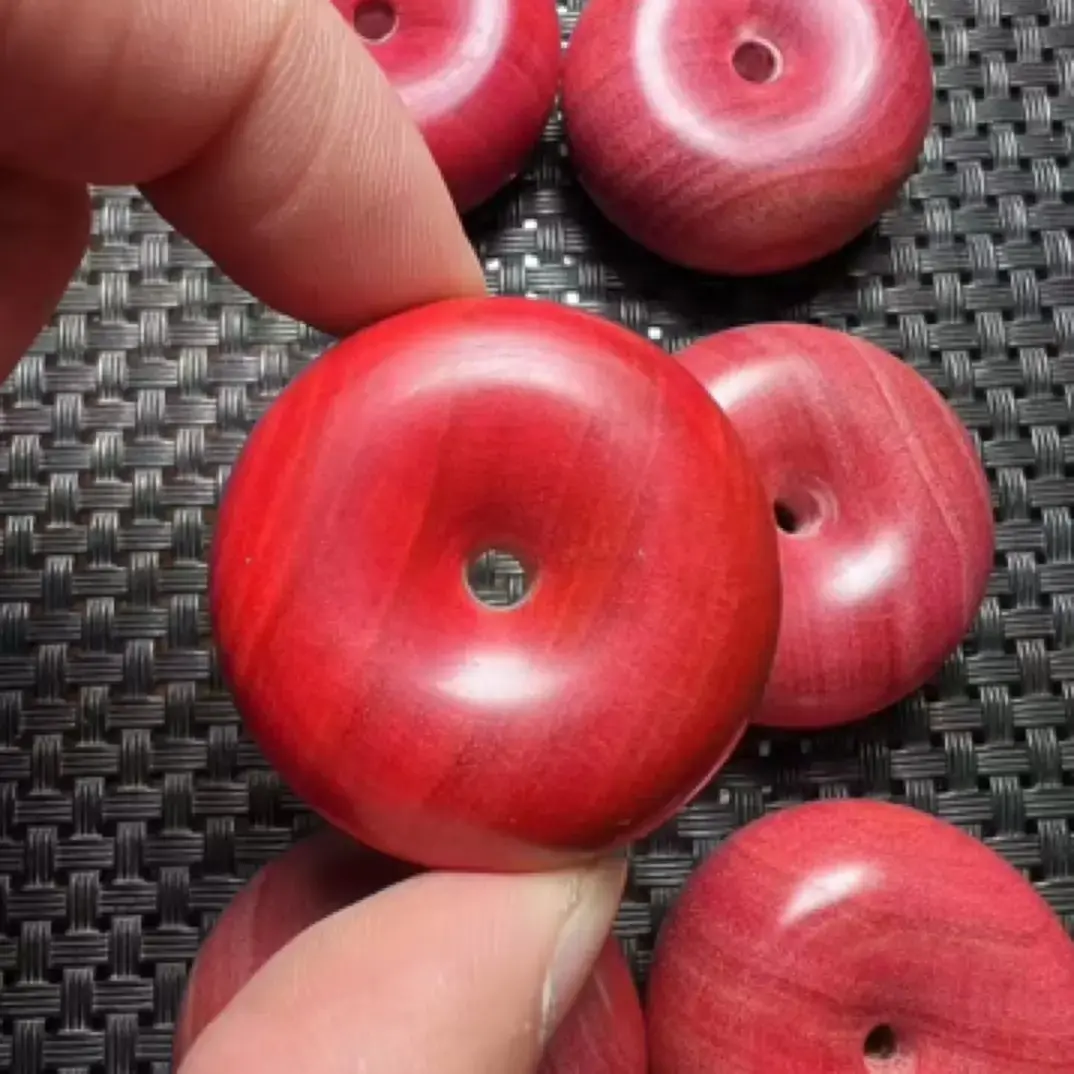 High-end customized pink ivory wood peace button solid wood pendant (dark and light color)