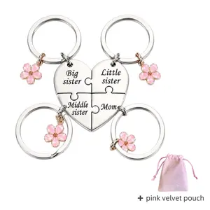 4Pcs Family Matching Keychain Set - Mom, Big/Middle/Little Sister Heart Puzzle Keyrings with Pink Flower Charm, Stainless Steel Jewelry Gifts for Mom & Sisters