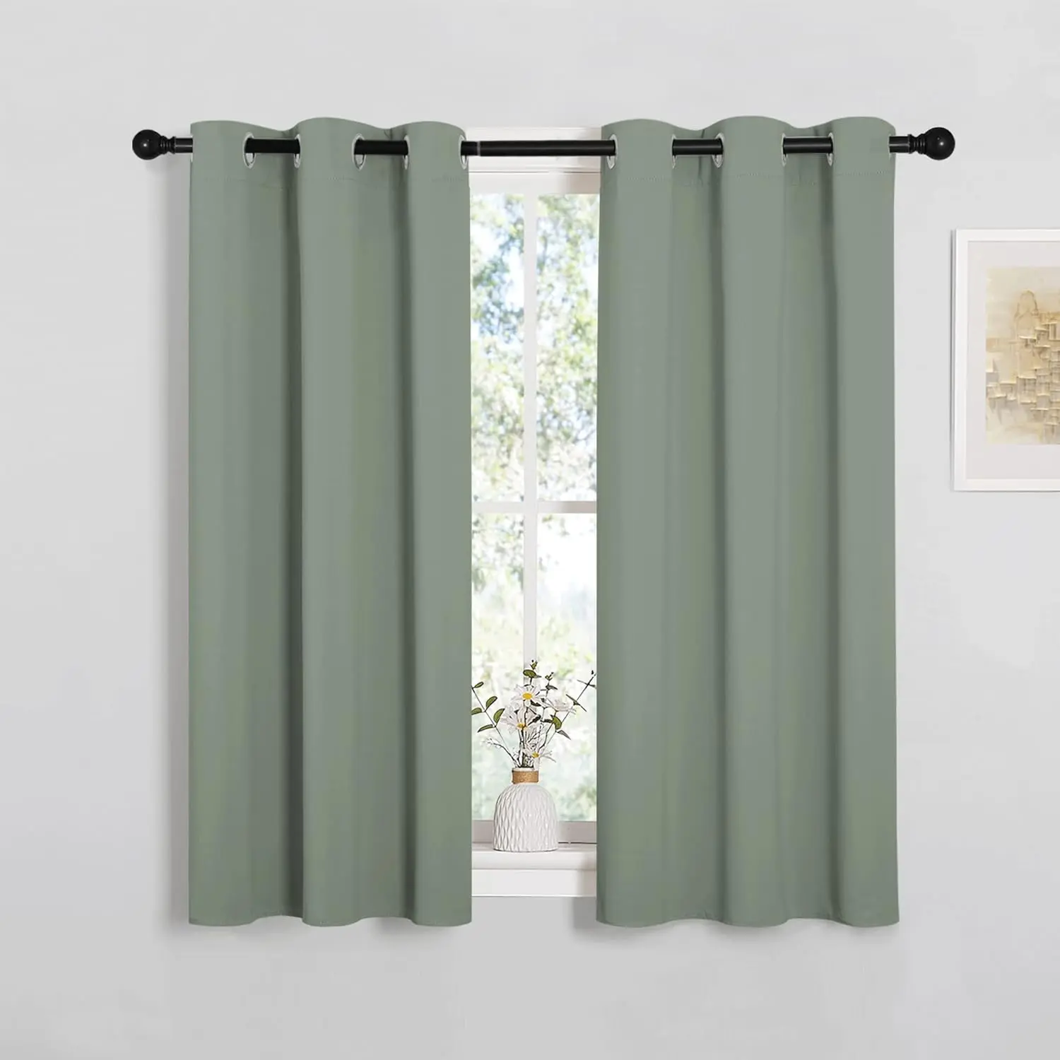 NICETOWN Bedroom Curtain Panels Blackout Draperies， Thermal Insulated Solid Grommet Blackout Curtains/Drapes (Greyish Green， 1 Pair， 34 by 45-inch)
