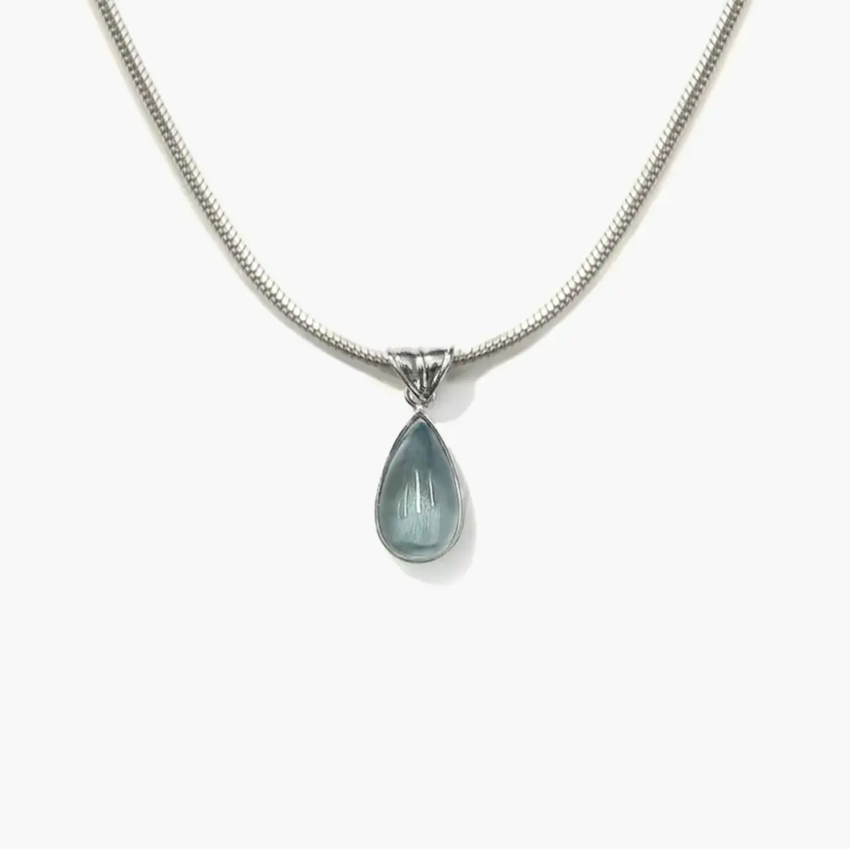 Minimalist Waterdrop Necklace in Titanium Steel, Waterproof and Non-Tarnish Pendant for Women, Casual Daily Wearable Jewelry for Layering, Easy Care