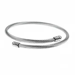 Kawaii Pretty Bracelet with Pink Heart & Cat Charms Non-Tarnish Sparkling Design from Japan Chinese Cultural Touch