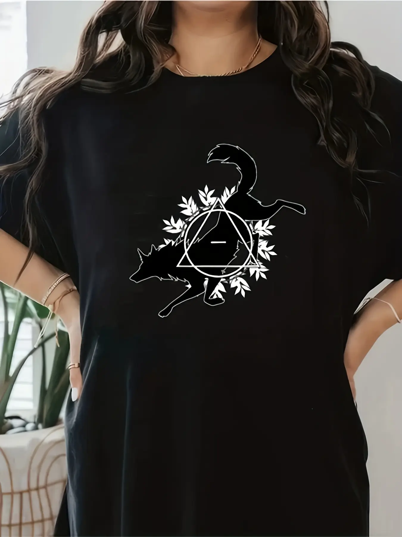 Good Therian Theta Delta Wolf Dog T-Shirt - with W unisex soft cotton short sleeve t shirt, vintage graphic casual tee for men women teens, perfect birthday holiday gift for camping travel gym daily street  wear