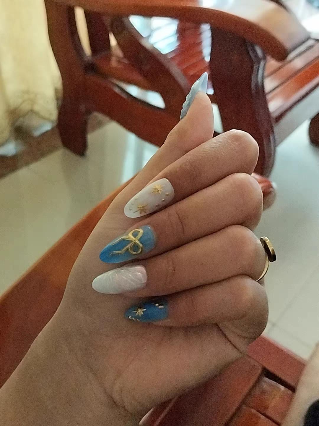 【Lucy UU】Gorgeous Ice Blue Milky White 3D Wave Bow Press On Nail Medium Almond Shape Handmade Reusable Luxury Fake Nails With Rhinestone Star Accents For Women 【Lucy UU】Gorgeous Ice Blue Milky White 3D Wave Bow Press On Nail Medium Almond Shape Handmade Reusable Luxury Fake Nails With Rhinestone Star Accents For Women