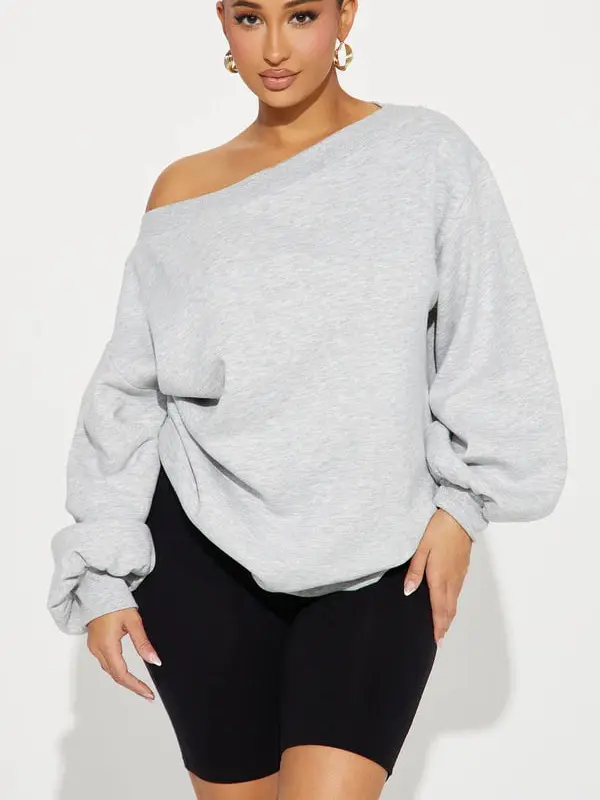 Vera Off Shoulder Oversized Sweatshirt in Heather Grey - Long Sleeve Fleece, Oversized Fit, 60% Cotton 40% Polyester, Perfect for Casual Outings