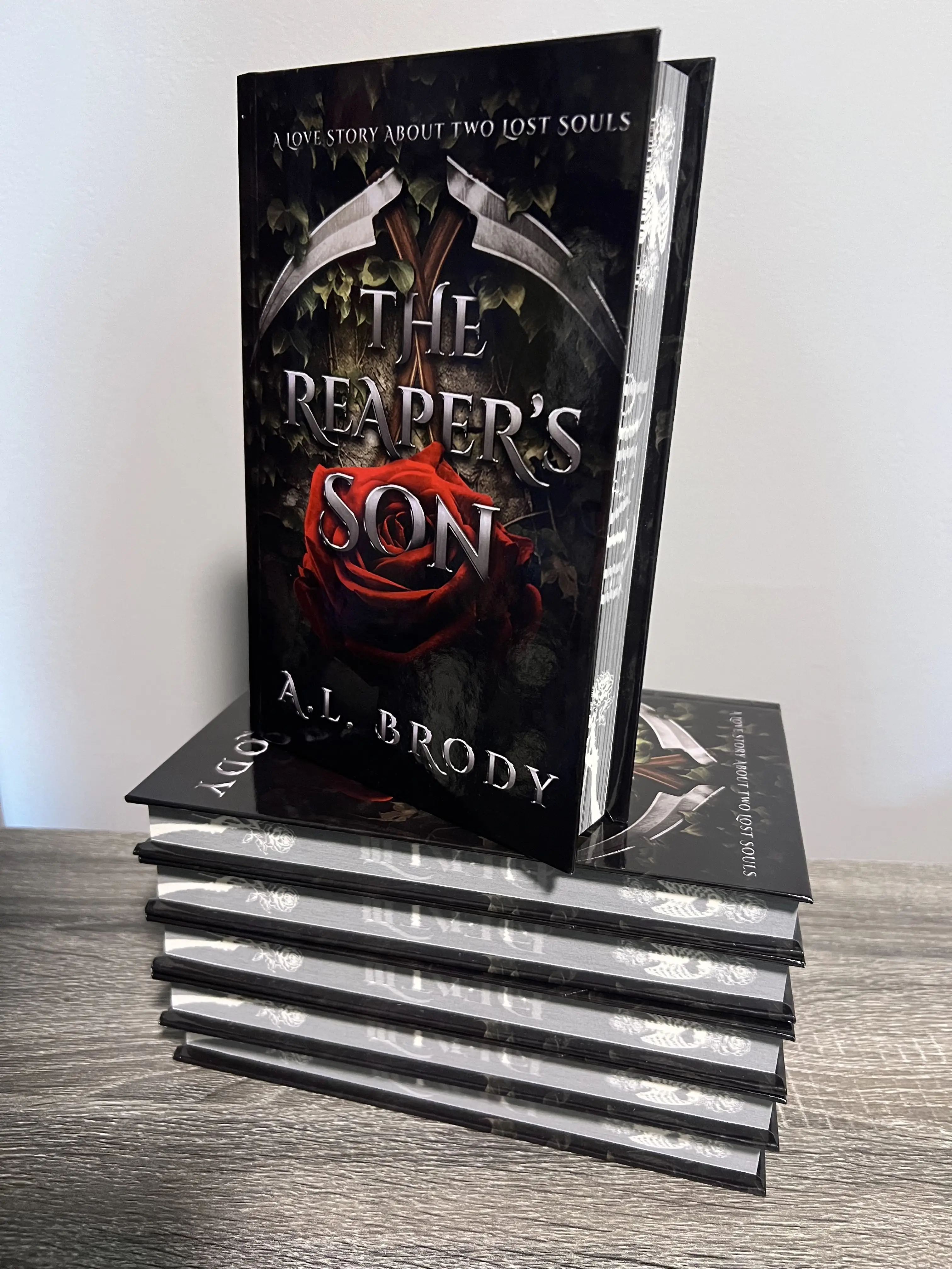 THE REAPER'S SON - special edition hardcover with PRINTED EDGES! binge able