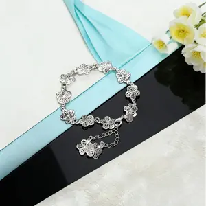 Best-selling Silver-Plated Floral Bracelet, Elegant Wedding Jewelry for Women, Classic High-Quality Fashion Accessory, Wholesale, 21CM