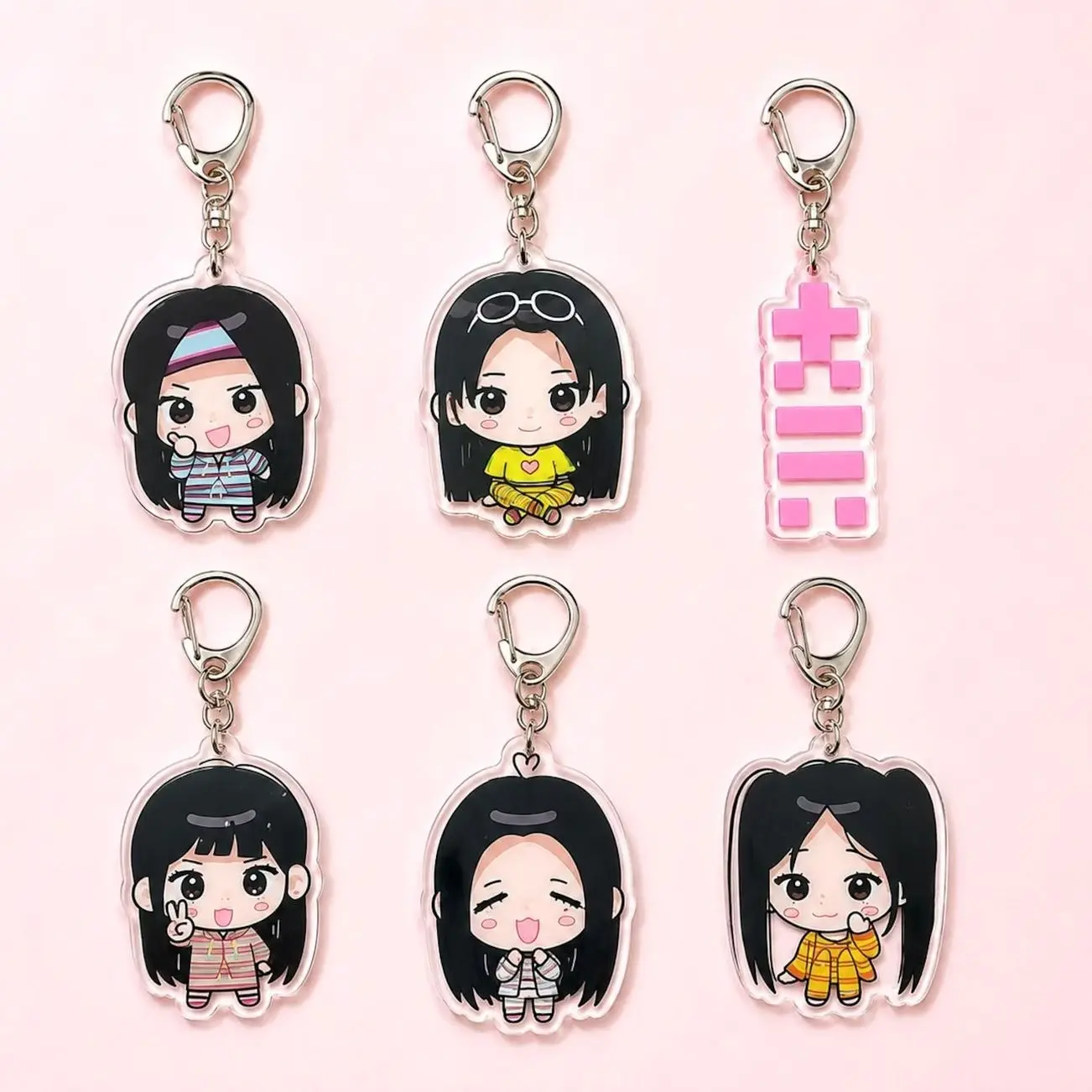 ILLIT members keychains Wonhee, Moka, Minju, Irhoa, Yunah