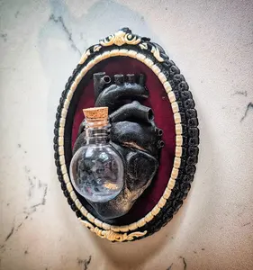 The Magnetic Heart Vessel Trinket Holder