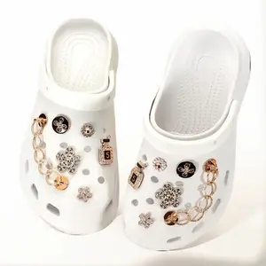 (New)16pcs Fashion Butterfly Elegant Rhine Stone Clogs Decoration, Butterfly&Lucky 5&Flower&Catus jibbitz, Cute Faux Pearl Decorated Jewelry Decoration Footwear Comfort.new year gift, VALENTINE GIFT, GIFT FOT HER, GIFT FOR HIM, FAST SHIPPING, U