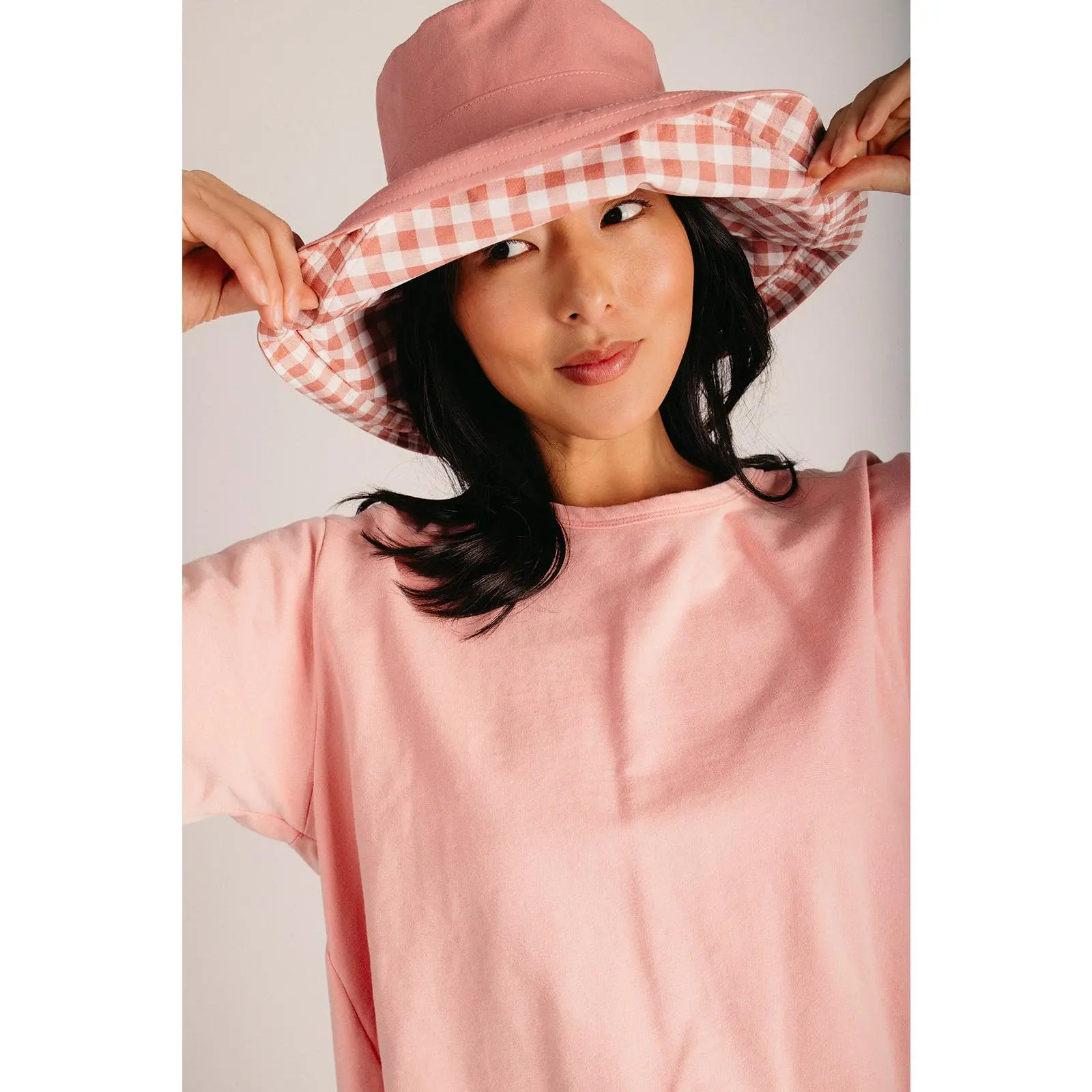 AK Brand: Women's Reversible Checkered Bucket Hat with Chin Strap