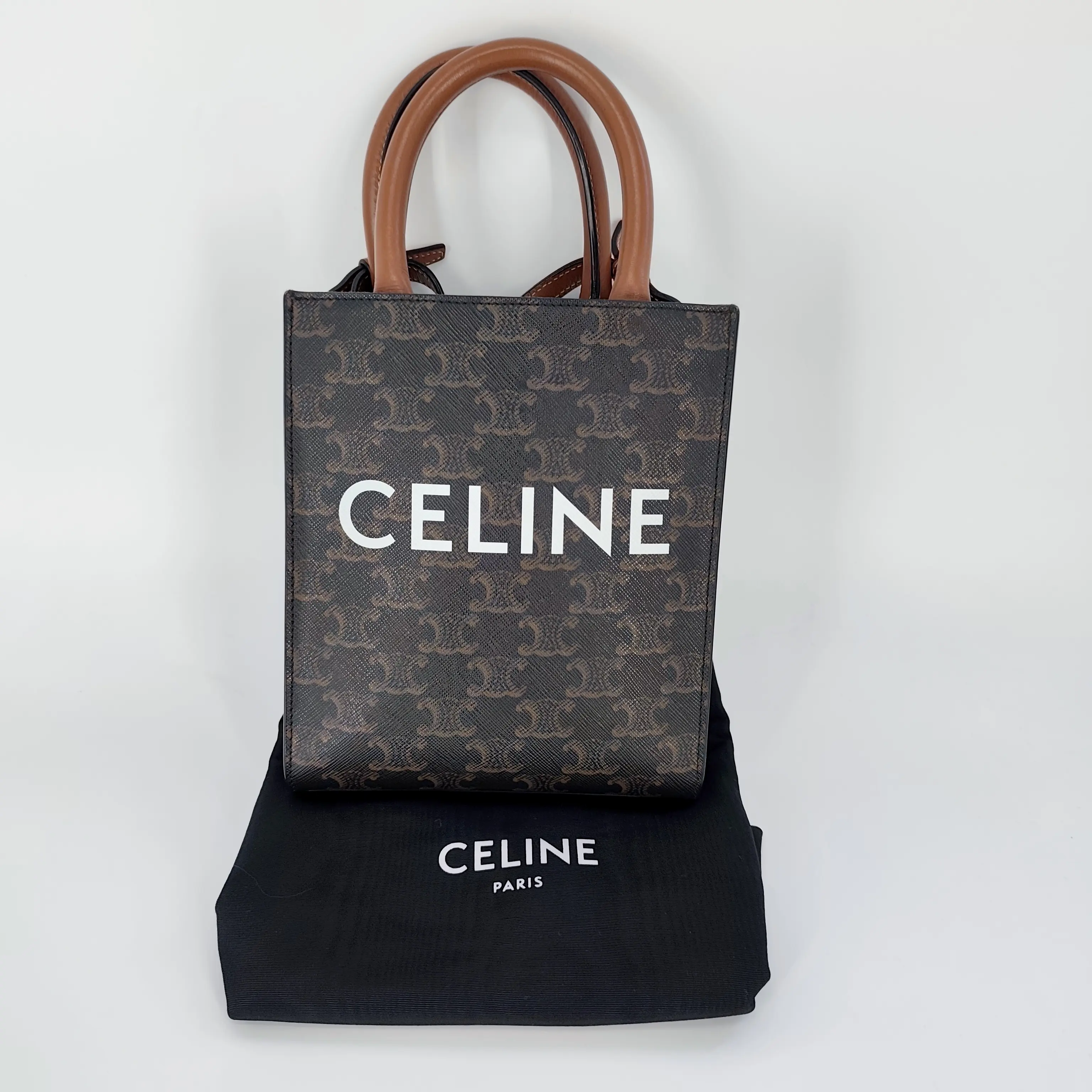 Pre-owned Celine Canvas Crossbody Bags Triomphe Calfskin Mini Vertical Cabas Tan J0073 NO1