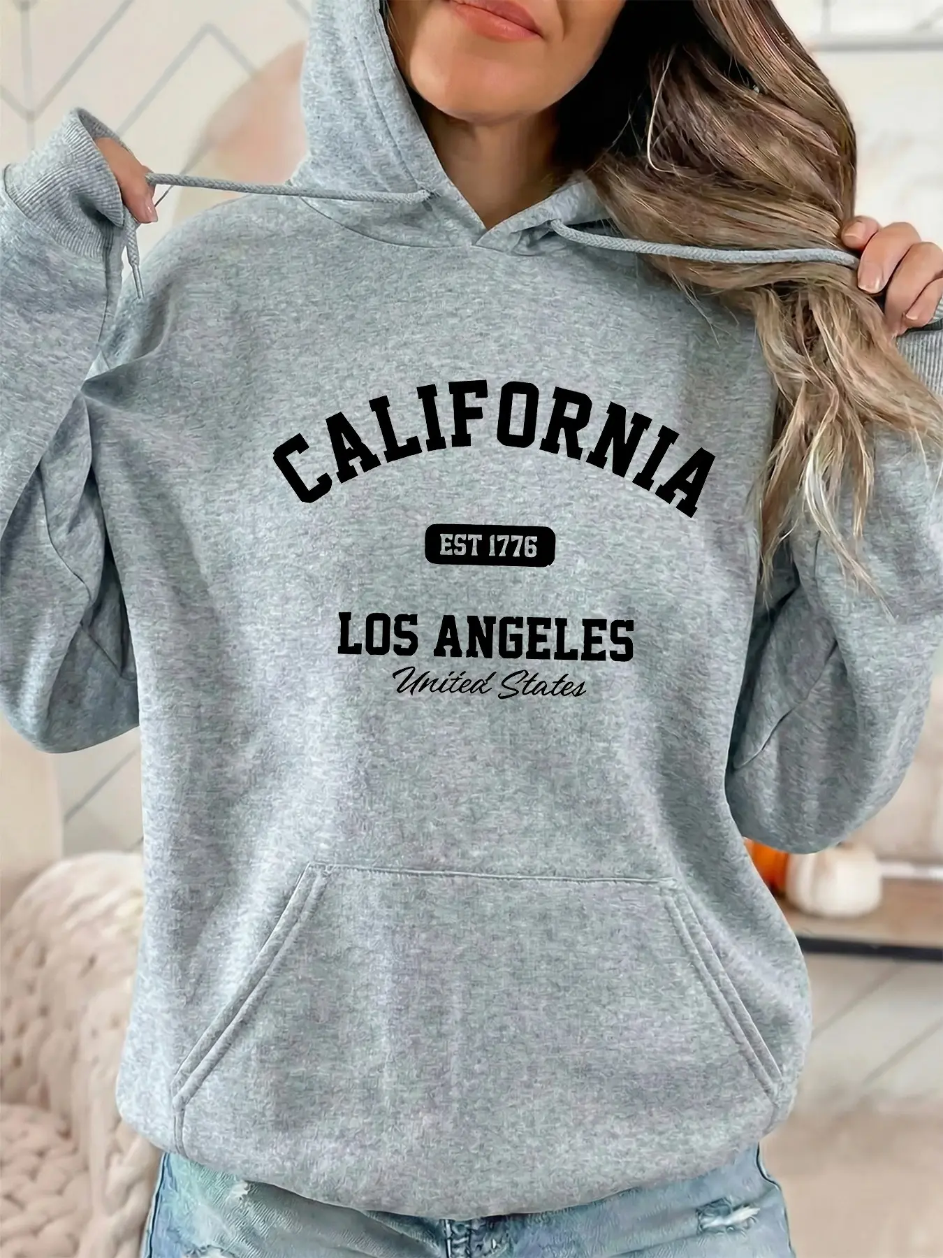 Women's Fashion Lady Hoodie Graphic Casual Hoodie Womenswear California Est 1776 Los Angeles Letter Print Long Sleeve Adjustable Drawstring Kangaroo Pocket Sporty Sweatshirt Fall Winter Casual Wear