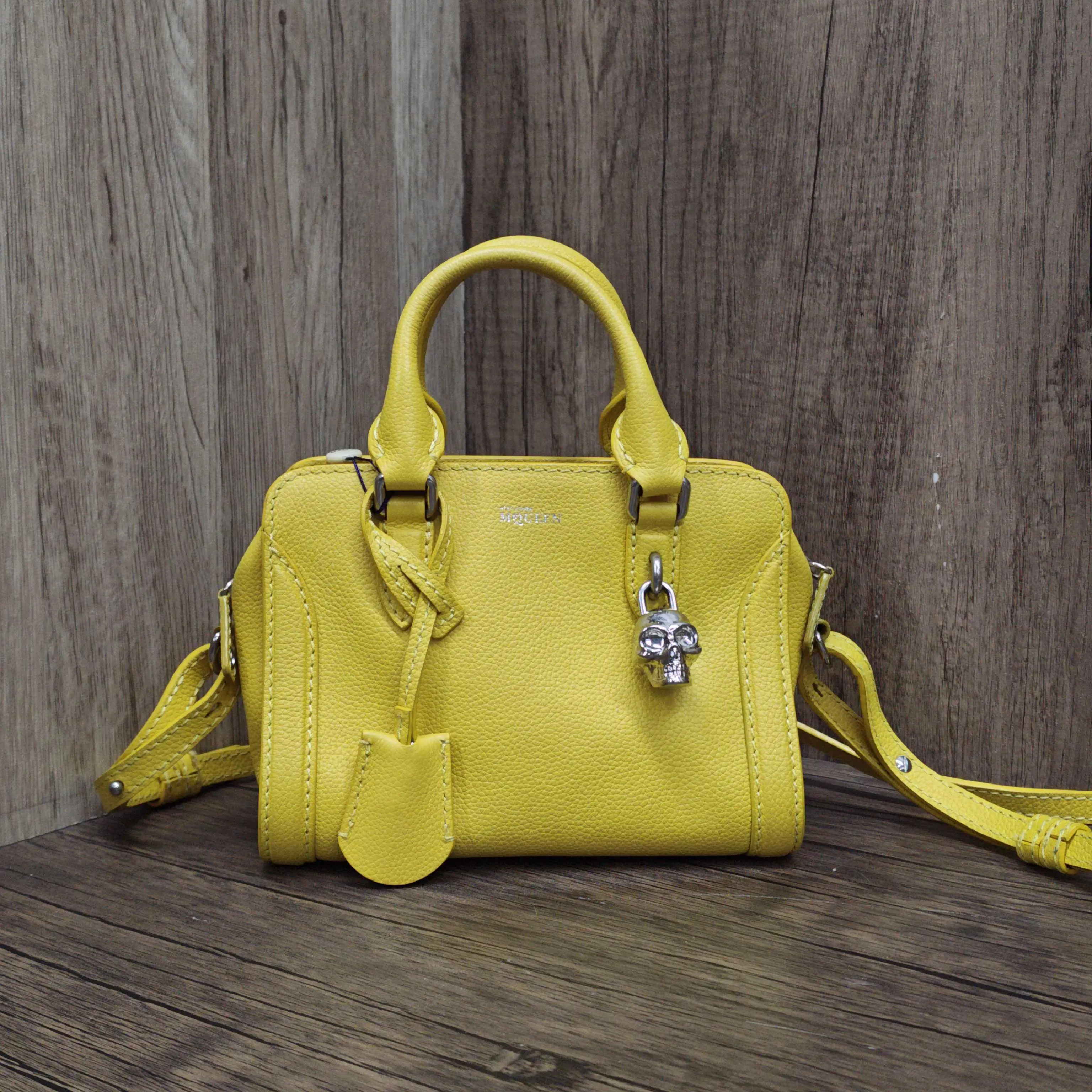 Pre-owned Alexander McQueen MQ Leather Shoulder Bag C0809248617