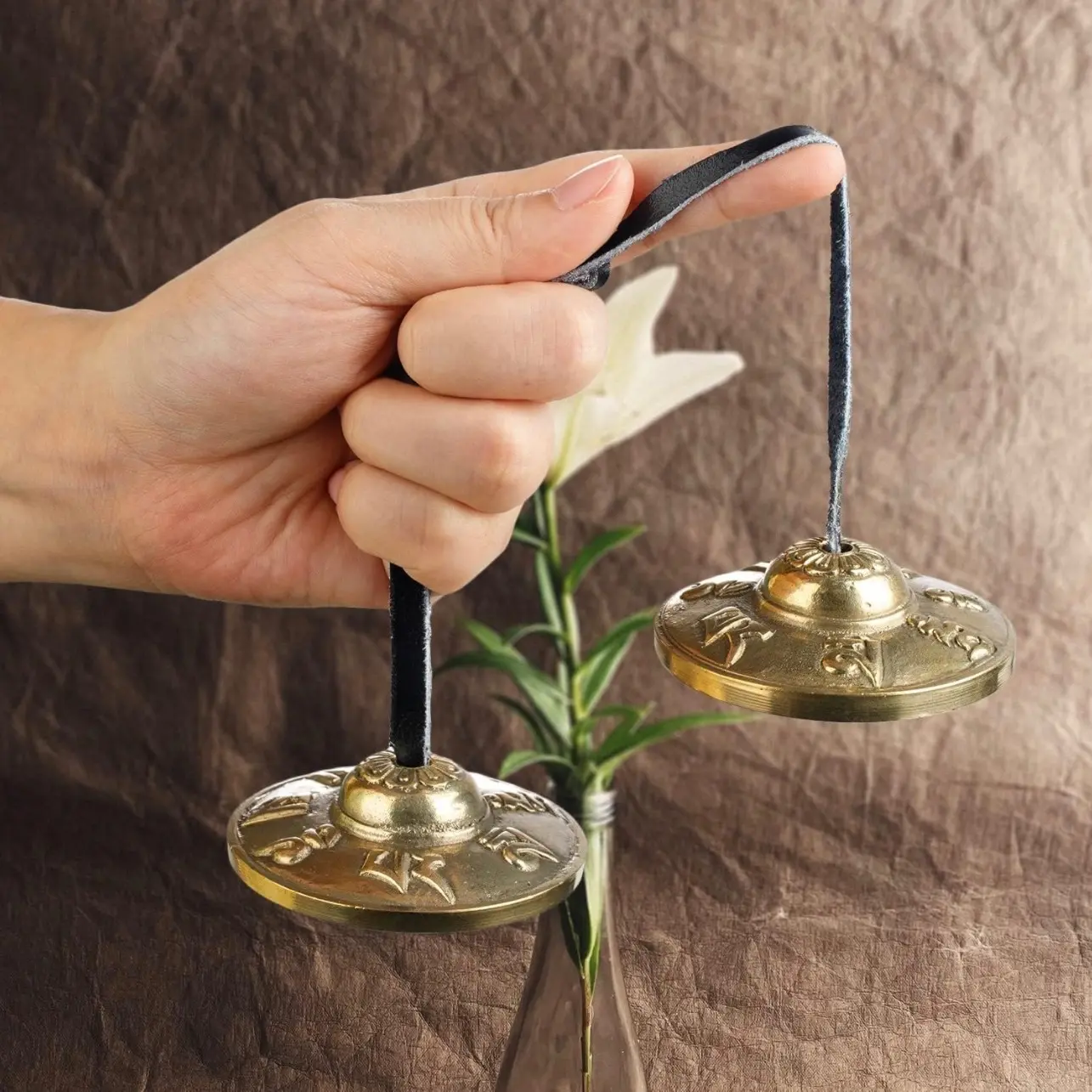 Tibetan Tingsha Cymbals 2pcs, with Storage Box and Fabric Case, Meditation Sanskrit Brass Chime Bells for Spiritual Healing Mindfulness, Yoga Buddhist, Relaxation Musical Instruments