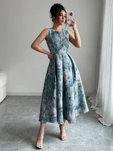 Vintage Oil Painting Floral Jacquard Sleeveless Waist Cinched A-Line Midi Dress, Elegant Round Neck Flared Skirt, High-Waisted Ruched Design Womenswear
