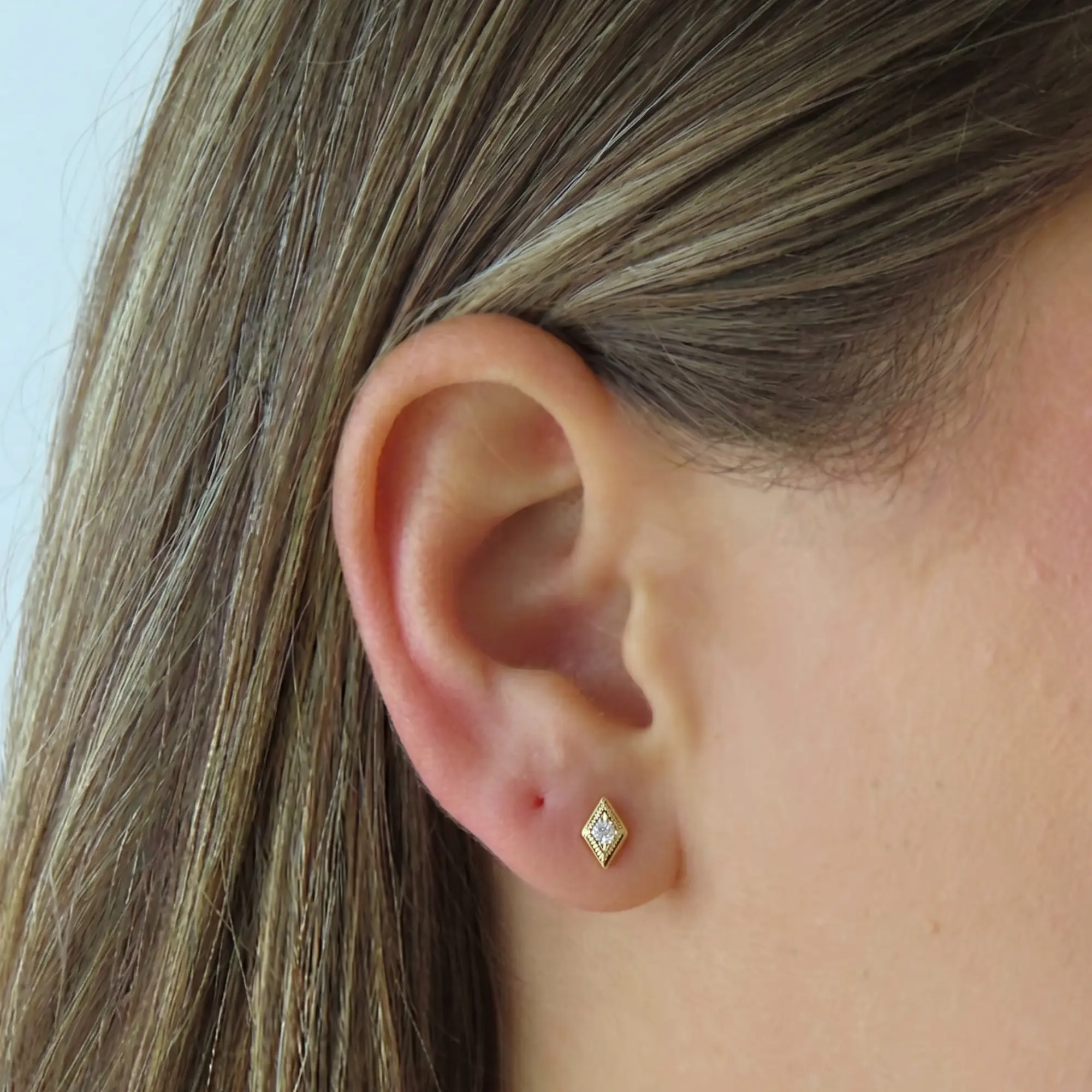 EVRY JEWELS Gold or Silver Plated Women's Hypoallergenic Zena Studs
