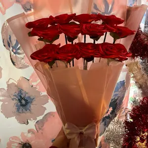 Red Dozen Bouquet - Simple Floral Arrangement with Red Flowers and a Bow Decoration