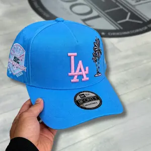 Sky Blue New Era Los Angeles Dodgers 9FORTY Baseball Cap – Premium Embroidered Pink LA Logo & Pink Undervisor, Collector’s Limited Edition 2026 Urban Streetwear Gorra premium, moda urbana para hombres y mujeres, Ideal para destacr tu estilo en TikTok.