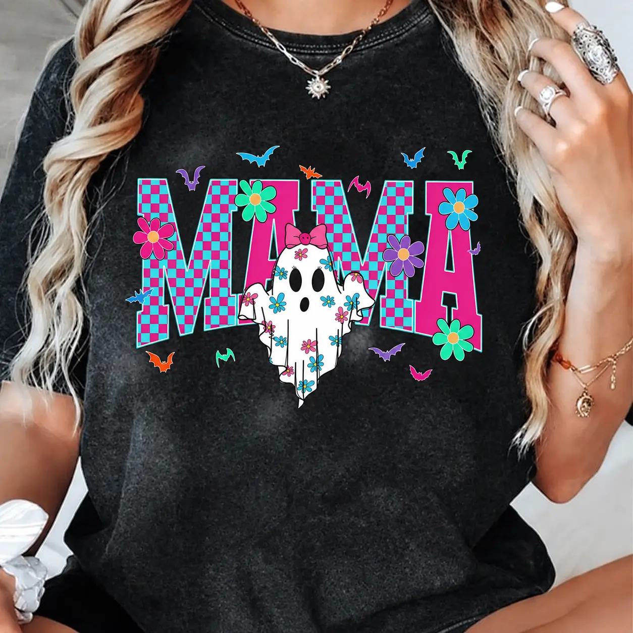 Women's Retro Halloween Graphic T-Shirt - Washed Cotton Loose-Fit Top, Chic Checkered Mama Ghost Design, Shirts for Women, Vintage Graphic Tees for Fall