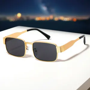 Trendy Men's Retro Square Metal Reading Glasses with Golden Frame, Unisex Rectangular PC Lens, Cleaning Cloth Included, Vintage Y2K Style for Daily Wear oval sunglass