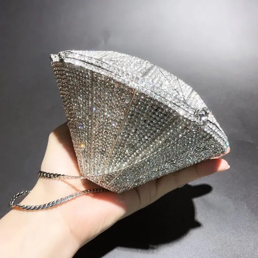 Three-dimensional diamond shape handbag 10"x7"x5"