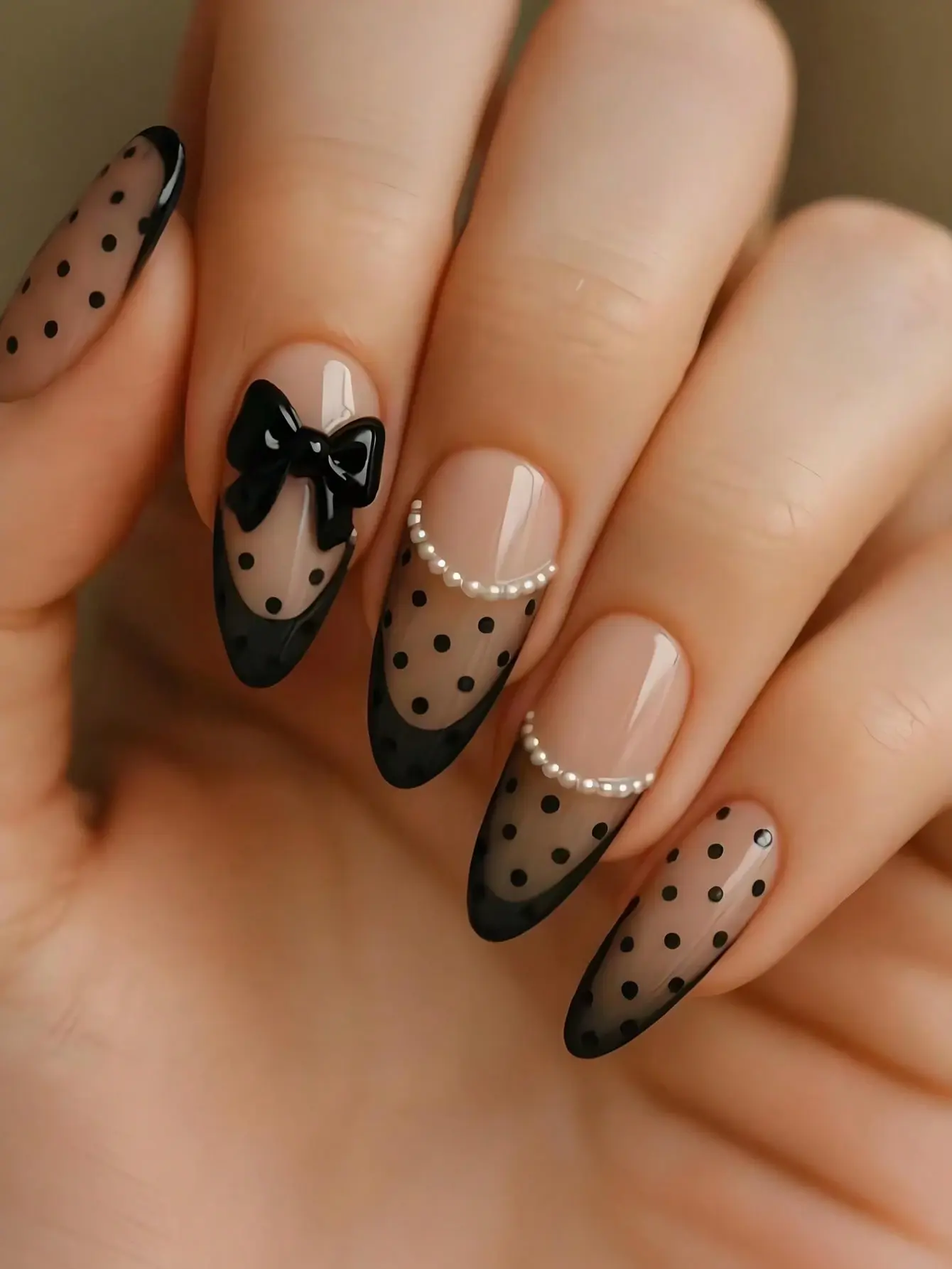 24pcs Medium Almond-Shaped Nail Stickers, Black French Polka Dot Pattern Decorated With Bow And Pearl, Elegant And Unique, Suitable For Women And Girls For Daily, Date, Office, Home, Party, Valentine''s Day And Other Occasions