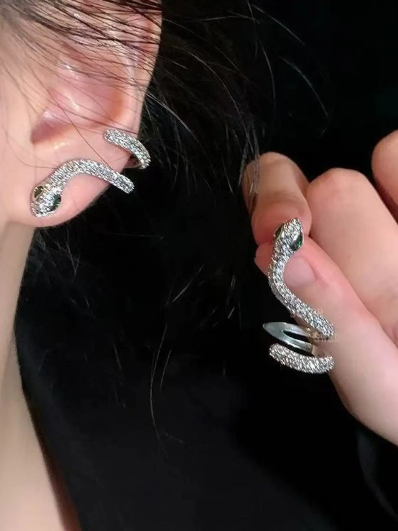Elegant Snake Shape Shining Earrings Jewelry, Copper Material, Zircon & Gemstone, Unique Cool Design, Perfect for Daily Wear, Gift for Girlfriend